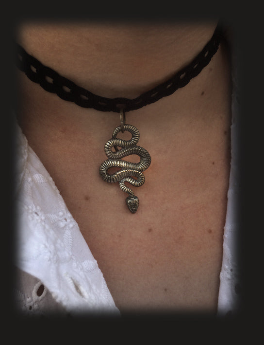 serpent/collier 13